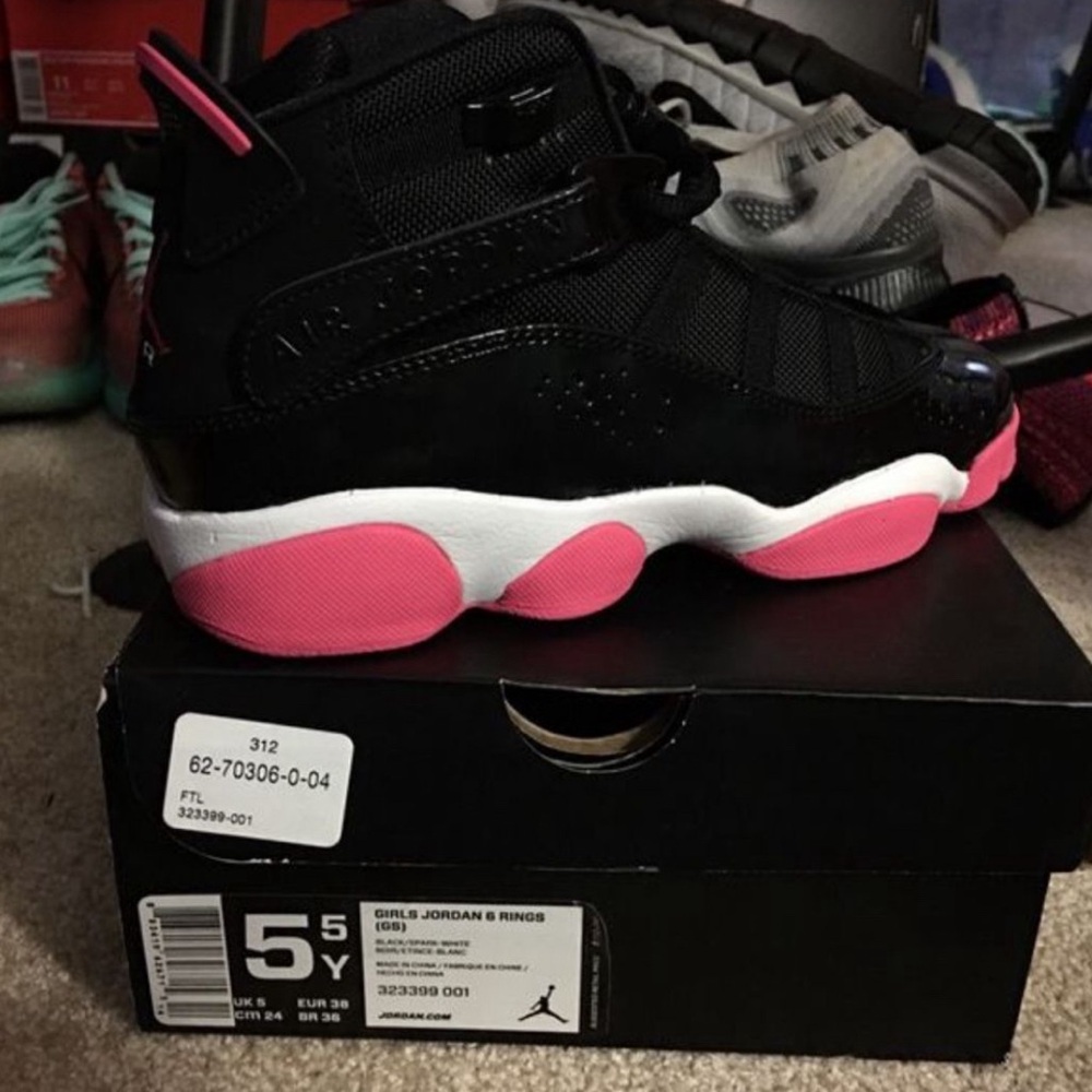 Jordan six ring shoe